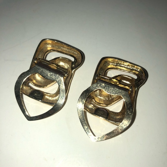 Gold Geometric shoe buckles, dress up plain shoes for a whole new look preloved - Picture 5 of 6